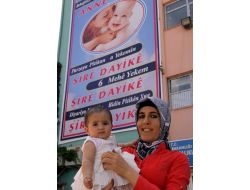 Çocuk Hastanesi, Anne Sütünün Önemini Türkçe Ve Kürtçe Afişlerle Anlatıyor