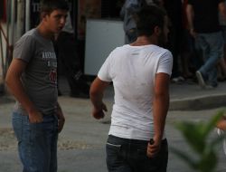 Eylemciler Polise Bıçak Çekti