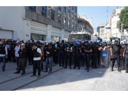 Tünel Meydanı'nda Toplanan Grubun Taksim'e Yürümesine İzin Verilmiyor