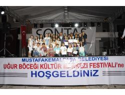 Kursiyerlerden Gitar Ve Bağlama Resitali