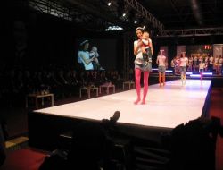 Ayakkabı-yaz 2010 İzmir'de Açıldı