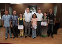 Başarılı Öğrencilere Belgeleri Verildi