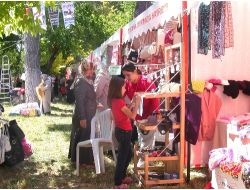 Tavas’ta Eğitim Yararına Kermes Düzenlendi