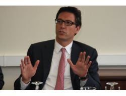 Türk Bankacı Moskova’da Küresel Ekonomiyi Anlattı