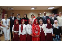 Hasköy Halk Eğitim Merkezi'nde Yıl Sonu Sergisi Açıldı