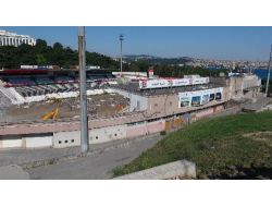 İnönü Stadı'nda yangın