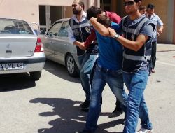 'Torbacı'ların Aracından 3 Bin Adet Uyuşturucu Hap Çıktı