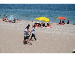 Antalya'da Termometreler 38 Dereceyi Gösterdi