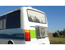 Sıcak Hava Bunaltınca Otobüsün Arkasına Kocaman Klima Taktırdı