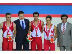 17. Akdeniz Oyunları'nda Ümit Şamiloğlu Jimnastikte Altın Madalya Kazandı