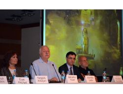 Turizm Toplantısında Gezi Parkı Göstericilerine Övgü