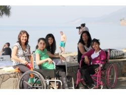 Engellilere Aileleriyle Birlikte Deniz Kenarında Tatil İmkanı