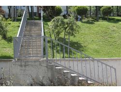 Beylikdüzü Ağız Ve Diş Sağlığı Merkezi’ne Yeni Merdiven