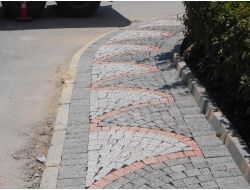 Kaldırımlar Antik Küp Taşları İle Yenileniyor