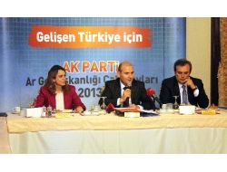 Sanatçılar Kendilerini Eylemin Merkezine Konuşlandırdı