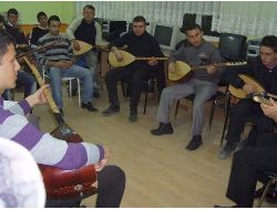 Boğazlıyan Halk Eğitim Merkezi Farklı Branşlarda Kurs Aştı