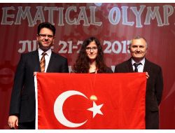 Türkiye'nin Genç Matematikçilerinden Olimpiyatlarda Altın Başarı