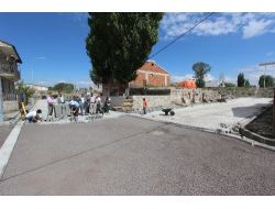 Aziziye Belediyesi, Cadde Ve Sokaklara Kilitli Taş Döşüyor