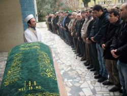 Merhum Muhsin Yazıcıoğlu'nun Halasının Oğlu İzmir'de Vefat Etti!