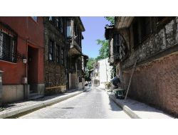 Yahşibey Caddesi'nde Cephe Düzenlemesi Yapılıyor