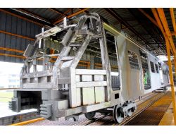 Körfez Yunusu Rayların Üzerine Çıktı