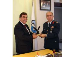 Garnizon Komutanı'ndan Kesob'a Ziyaret