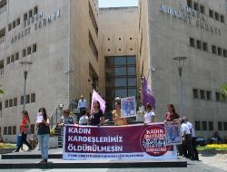 Kadın Cinayetlerini Durduracağız Platformu'ndan Kadın Cinayetlerine Protesto
