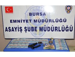 Kuyumcu Soyguncuları Parayı Harcayamadan Yakalandı