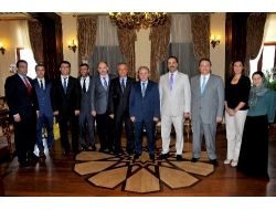 Eğitim Camiası Ve İş Dünyası Vali Öztürk’ü Ziyaret Etti