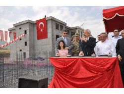 Okul Yapımından Rahatsız Olan Beyin Özürlüler Var