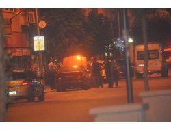 Antakya’da Suriye Plakalı Araç Bomba Şüphesi İle Arandı