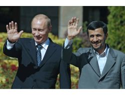 Ahmedinejad Moskova’da Putin’le Suriye’yi Görüşecek