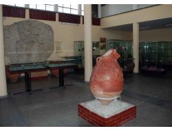 Tarihi Eserler Toprağına Dönüyor!..