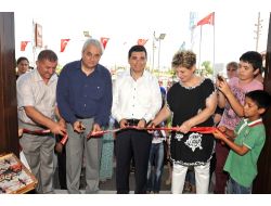 Akmek Yılsonu Sergisini Osman Gazi Semt Konağı’nda Açtı