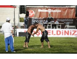 Sincan Yağlı Güreşleri'nin Başpehlivanı Ünal Karaman Oldu