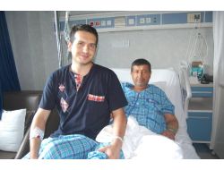 Babasını Zorla İkna Etti, Böbreğini Verdi