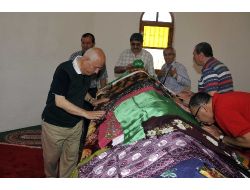 Başkan Yaşar’dan Türbe Ziyareti