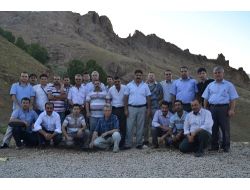 Damla Eğitim Gönüllüleri Doğuya 'Gönül Köprüsü' Gezisi Düzenledi