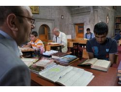 Erzurumlu Hafız, Günde 5 Saat Kuran Okuyarak Türkiye Finaline Hazırlanıyor