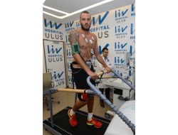 Galatasaray'da Sağlık Kontrolleri Sürüyor