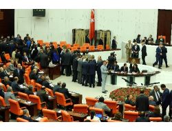 Suriye tezkeresi Meclis'ten geçti!