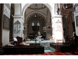 Ulu Cami'de Ramazan Öncesi Detaylı Temizlik