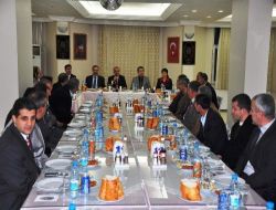Siirt Valisi Şentürk Muhtarların Problemlerini Dinledi