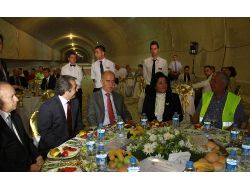 İstanbul-izmir'i 3 Saate Düşürecek Samanlı Tüneli'nde Yarıya Gelindi