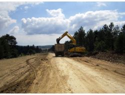 Eflani-pınarbaşı Arasında Yol Çalışması Devam Ediyor