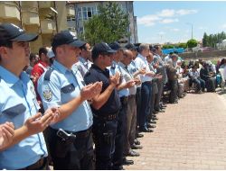 Polis Memuru Toprağa Verildi