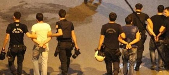 İzmir'de 13 Gezi tutuklaması