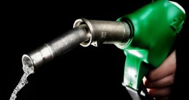 Benzin fiyatlarına zam geldi