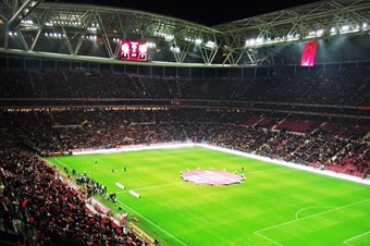 Türk Telekom Arena'nın zemini değişecek