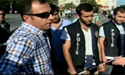 GEZİ PARKI GİRİŞİNE İZİN YOK